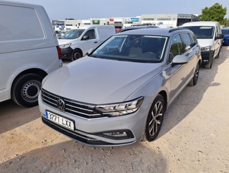 40543ad341c7ad9b85737cf1254c2d0f-6271 Volkswagen Passat Variant Executive 2.0 TDI 110kW DSG