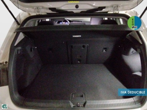 40543ad341c7ad9b85737cf1254c2d0f-5786 Volkswagen Golf Life 1.5 eTSI 110 kW (150 CV) DSG - 11