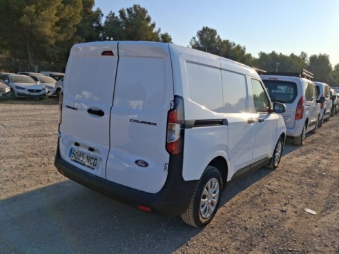 40543ad341c7ad9b85737cf1254c2d0f-6210 Ford Transit Courier Van 1.5 Ecoblue 75kw Trend - 4