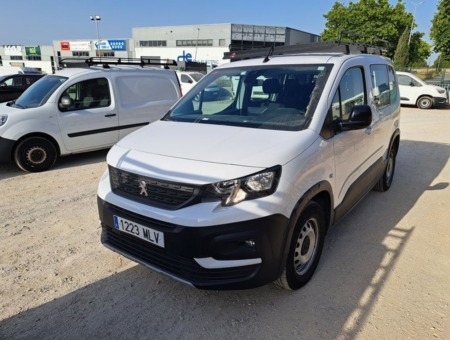 40543ad341c7ad9b85737cf1254c2d0f-7055 Peugeot Rifter Active Pack Business Std. BlueHDi 100