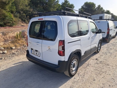 40543ad341c7ad9b85737cf1254c2d0f-7058 Peugeot Rifter Active Pack Business Std. Bluehdi 100 - 4