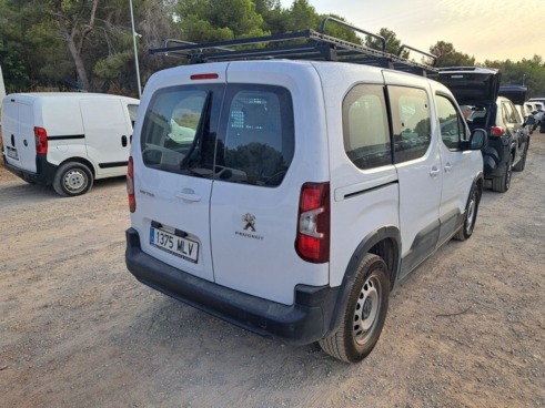 40543ad341c7ad9b85737cf1254c2d0f-7066 Peugeot Rifter Active Pack Business Std. Bluehdi 100 - 4