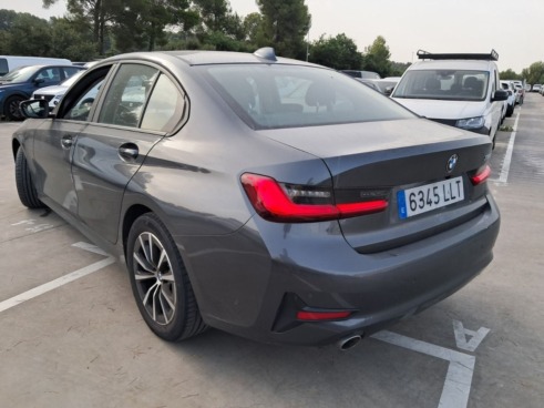 40543ad341c7ad9b85737cf1254c2d0f-4034 Bmw Series 3 318d Auto. - 6