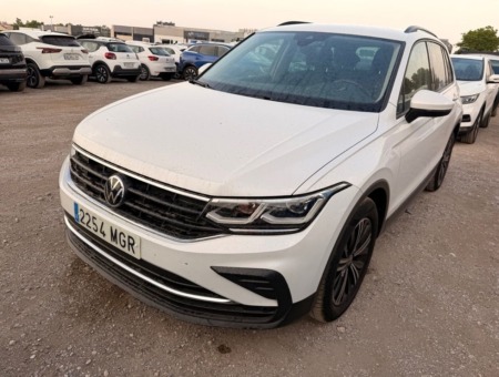 40543ad341c7ad9b85737cf1254c2d0f-7265 Volkswagen Tiguan Life 2.0 TDI 110kW (150CV)