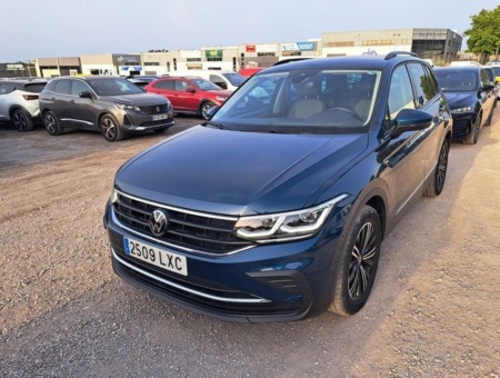 40543ad341c7ad9b85737cf1254c2d0f-7273 Volkswagen Tiguan Life 2.0 TDI 110kW (150CV)