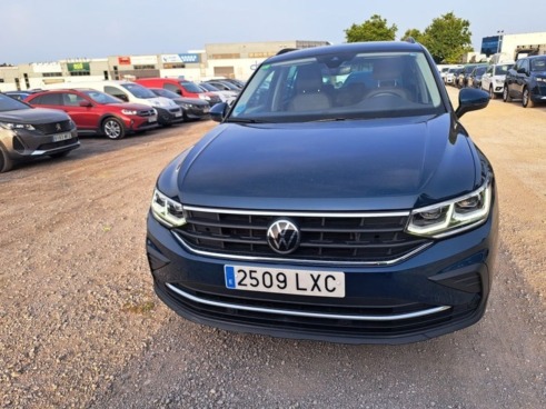 40543ad341c7ad9b85737cf1254c2d0f-7274 Volkswagen Tiguan Life 2.0 Tdi 110kw (150cv) - 2