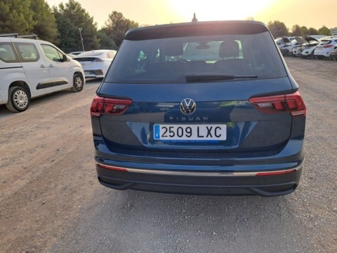40543ad341c7ad9b85737cf1254c2d0f-7277 Volkswagen Tiguan Life 2.0 Tdi 110kw (150cv) - 5