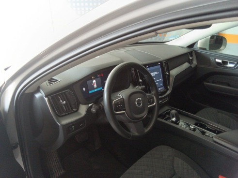 40543ad341c7ad9b85737cf1254c2d0f-7295 Volvo Xc60 2.0 B4 D Momentum Pro Auto - 7