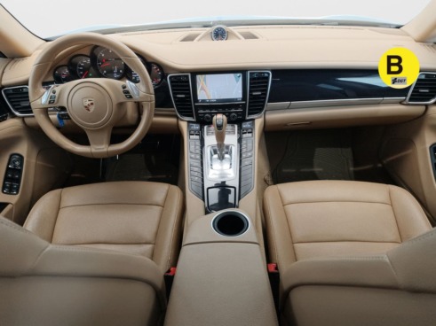 40543ad341c7ad9b85737cf1254c2d0f-7627 Porsche Panamera 3.0 Diesel 221 kW (300 CV) - 8