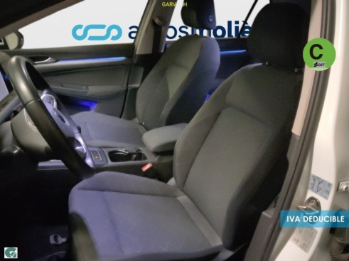 40543ad341c7ad9b85737cf1254c2d0f-8064 Volkswagen Golf Life 1.0 TSI 81 kW (110 CV) - 6