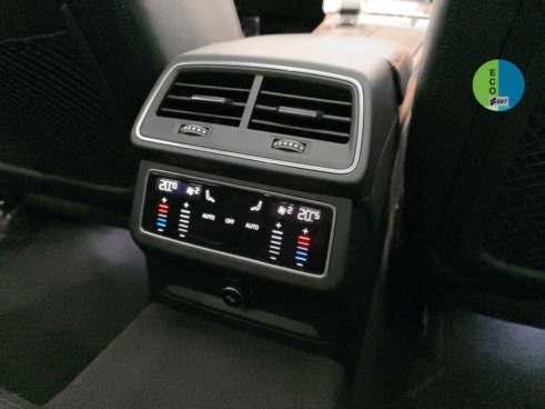 40543ad341c7ad9b85737cf1254c2d0f-8271 Audi RS6 TFSI quattro 441 kW (600 CV) - 36