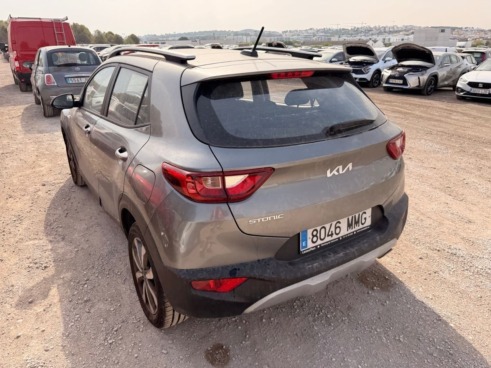 40543ad341c7ad9b85737cf1254c2d0f-8353 Kia Stonic 1.0 T-gdi 74kw (100cv) Mhev Mt Concept - 6