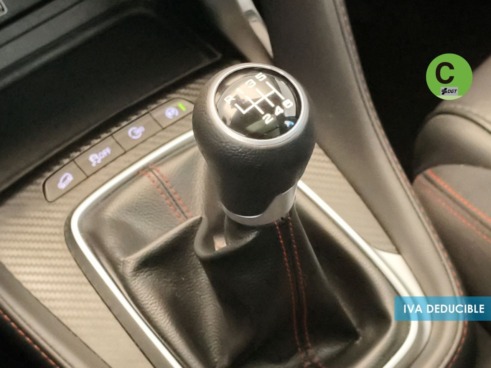 40543ad341c7ad9b85737cf1254c2d0f-4502 MG ZS 1.0T Luxury 82 kW (111 CV) - 18