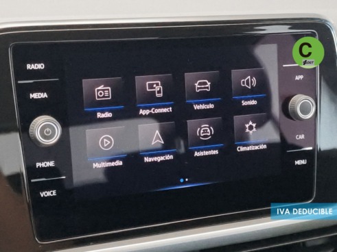 40543ad341c7ad9b85737cf1254c2d0f-1014 Volkswagen T-Roc Dark 1.0 TSI 81 kW (110 CV) - 17