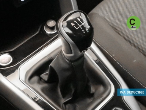 40543ad341c7ad9b85737cf1254c2d0f-1016 Volkswagen T-Roc Dark 1.0 TSI 81 kW (110 CV) - 19