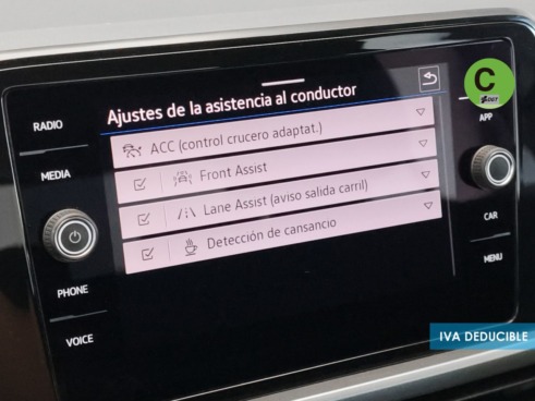 40543ad341c7ad9b85737cf1254c2d0f-1040 Volkswagen T-Roc Dark 1.0 TSI 81 kW (110 CV) - 26
