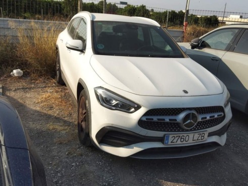 40543ad341c7ad9b85737cf1254c2d0f-510 Mercedes Gla 200 D - 4