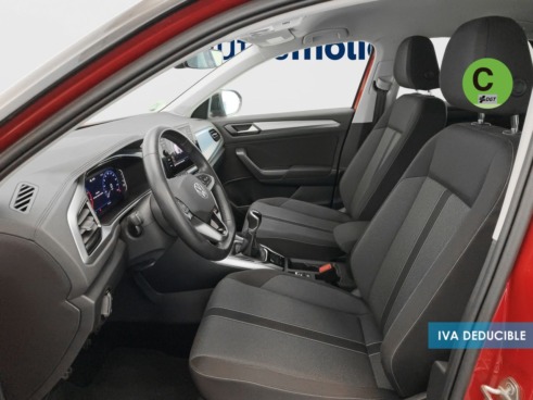 40543ad341c7ad9b85737cf1254c2d0f-4565 Volkswagen T-Roc Dark 1.0 TSI 81 kW (110 CV) - 9