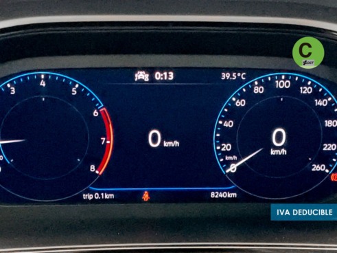40543ad341c7ad9b85737cf1254c2d0f-4571 Volkswagen T-Roc Dark 1.0 TSI 81 kW (110 CV) - 15