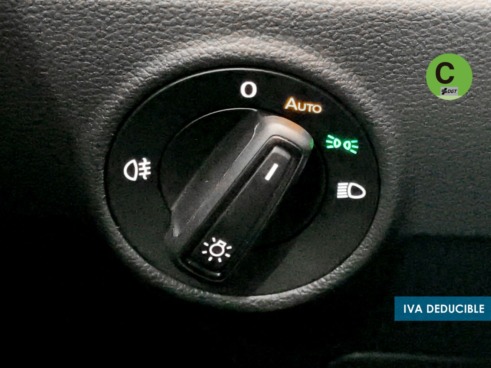 40543ad341c7ad9b85737cf1254c2d0f-4609 Volkswagen T-Roc Dark 1.0 TSI 81 kW (110 CV) - 29