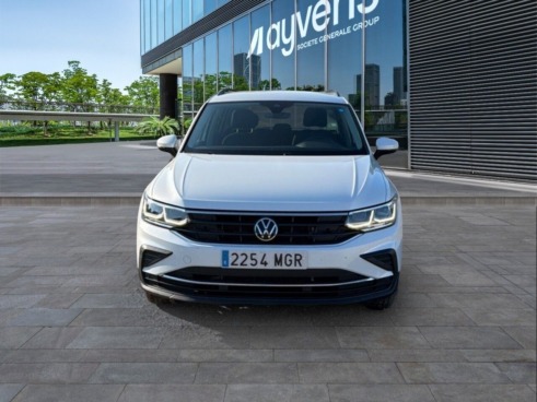 40543ad341c7ad9b85737cf1254c2d0f-4912 Volkswagen Tiguan Life 2.0 Tdi 110kw (150cv) - 2