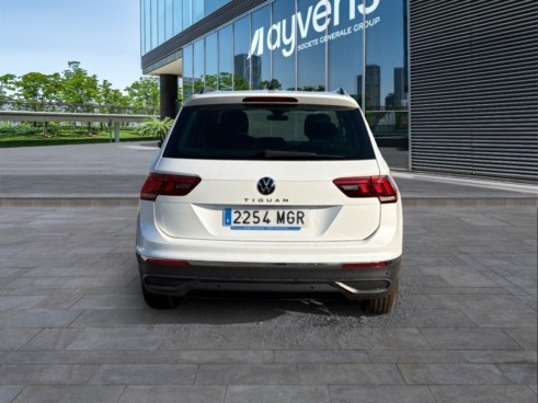 40543ad341c7ad9b85737cf1254c2d0f-4915 Volkswagen Tiguan Life 2.0 Tdi 110kw (150cv) - 5