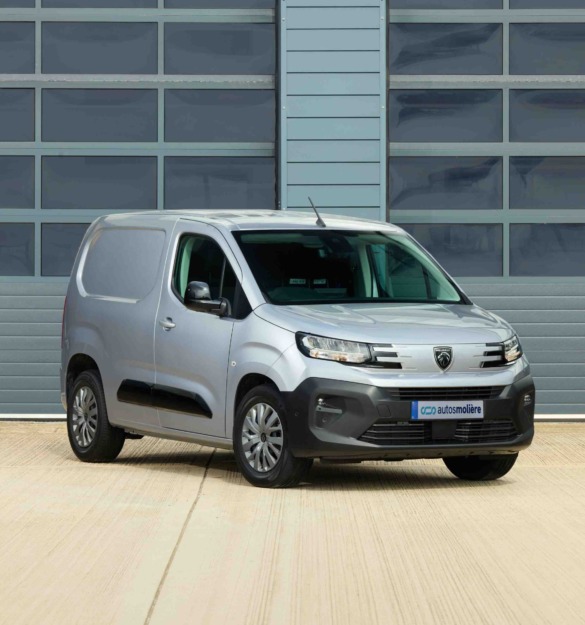furgoneta segunda mano Furgonetas de segunda mano más buscadas: Ford Transit, Fiat Doblò, Peugeot Expert y más