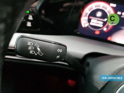 40543ad341c7ad9b85737cf1254c2d0f-1593 Volkswagen Golf Más 1.5 TSI 85 kW (116 CV) - 18