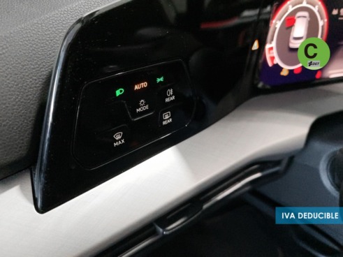 40543ad341c7ad9b85737cf1254c2d0f-1646 Volkswagen Golf Más 1.5 TSI 85 kW (116 CV) - 30