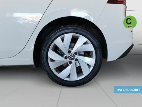 40543ad341c7ad9b85737cf1254c2d0f-1648 Volkswagen Golf Más 1.5 TSI 85 kW (116 CV) - 32
