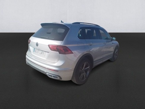 40543ad341c7ad9b85737cf1254c2d0f-1056 Volkswagen Tiguan R-line 2.0 Tdi 110kw (150cv) Dsg - 4