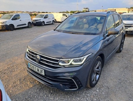 40543ad341c7ad9b85737cf1254c2d0f-1061 Volkswagen Tiguan R-Line 2.0 TDI 110kW (150CV) DSG
