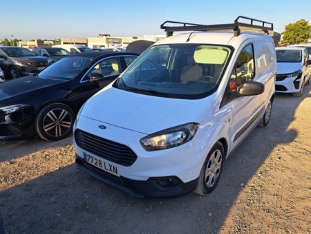 40543ad341c7ad9b85737cf1254c2d0f-1144 Ford Transit Courier Van 1.5 TDCi 71kW Trend