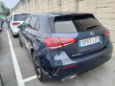 40543ad341c7ad9b85737cf1254c2d0f-1495 Mercedes A-class A 250 E - 3