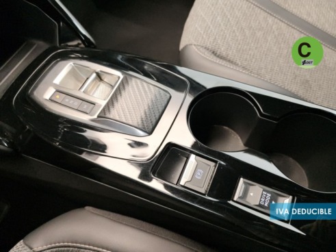 40543ad341c7ad9b85737cf1254c2d0f-2868 Peugeot 2008 PureTech 130 S&S Allure EAT8 96 kW (130 CV) - 17