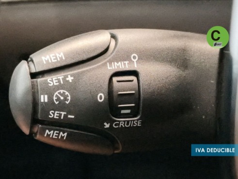 40543ad341c7ad9b85737cf1254c2d0f-2870 Peugeot 2008 PureTech 130 S&S Allure EAT8 96 kW (130 CV) - 19