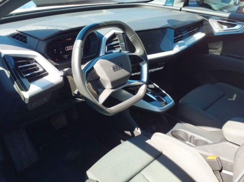 40543ad341c7ad9b85737cf1254c2d0f-866 Audi Q4 Black Line Edition 40 E-tron 150kw 82kwh - 5