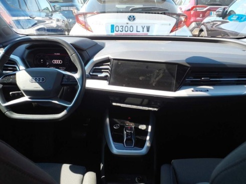 40543ad341c7ad9b85737cf1254c2d0f-869 Audi Q4 Black Line Edition 40 E-tron 150kw 82kwh - 8