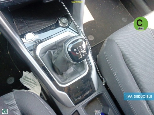 40543ad341c7ad9b85737cf1254c2d0f-2701 Volkswagen T-Roc Life 1.0 TSI 81 kW (110 CV) - 6