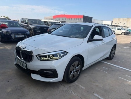 40543ad341c7ad9b85737cf1254c2d0f-2574 BMW Serie 1 116d