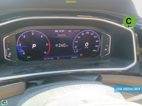 40543ad341c7ad9b85737cf1254c2d0f-3241 Volkswagen T-Roc R-Line 2.0 TDI 110 kW (150 CV) DSG - 8