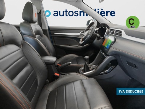 40543ad341c7ad9b85737cf1254c2d0f-3560 MG ZS 1.0T Luxury 82 kW (111 CV) - 6