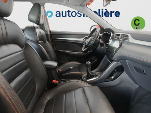 40543ad341c7ad9b85737cf1254c2d0f-3592 MG ZS 1.0T Luxury 82 kW (111 CV) - 6