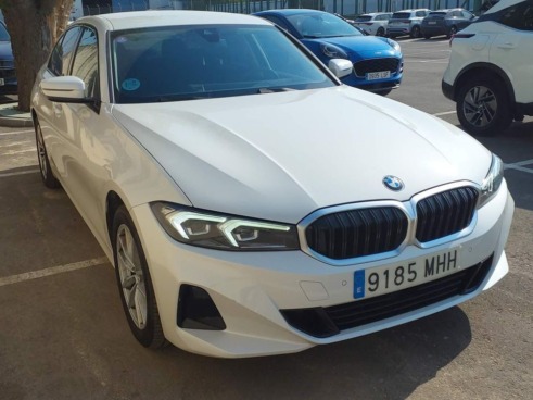 40543ad341c7ad9b85737cf1254c2d0f-2930 Bmw Series 3 320i Auto. - 4