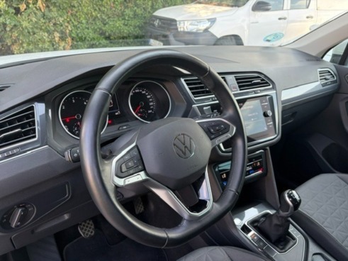 40543ad341c7ad9b85737cf1254c2d0f-3475 Volkswagen Tiguan Life 2.0 Tdi 110kw (150cv) - 7