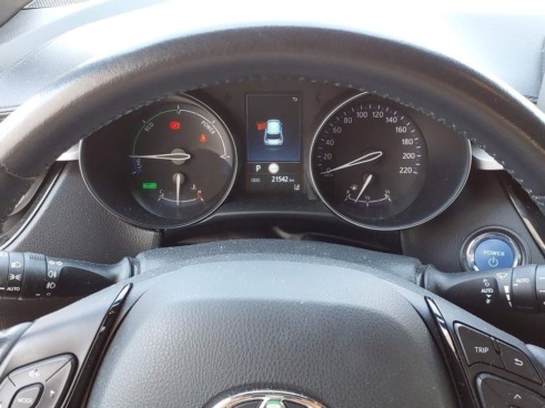 40543ad341c7ad9b85737cf1254c2d0f-4415 Toyota C-hr 1.8 125h Active - 7