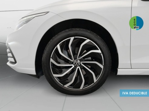 40543ad341c7ad9b85737cf1254c2d0f-765 Volkswagen Golf Life 1.0 eTSI 81 kW (110 CV) DSG - 30
