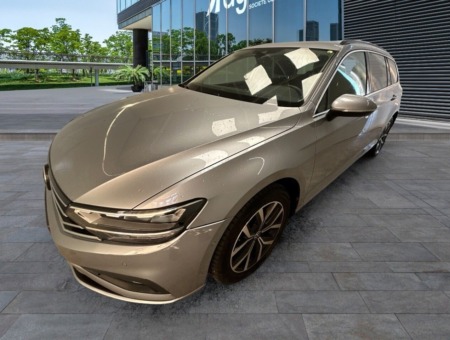40543ad341c7ad9b85737cf1254c2d0f-3350 Volkswagen Passat Variant Executive 2.0 TDI 110kW (150CV)