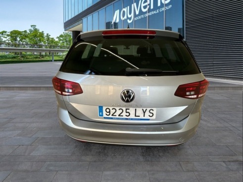 40543ad341c7ad9b85737cf1254c2d0f-3372 Volkswagen Passat Variant Executive 2.0 Tdi 110kw (150cv) - 5