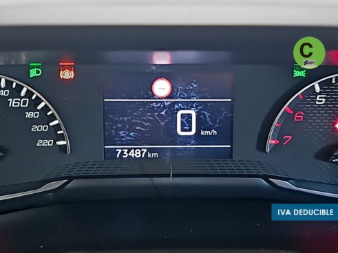 40543ad341c7ad9b85737cf1254c2d0f-4646 Peugeot 2008 PureTech 100 S&S Allure 75 kW (100 CV) - 15